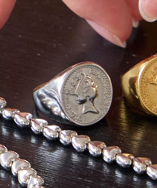 LAVEANGE（ラビアンジェ）の「コインモチーフリング（リング・レディース・シルバー/ゴールド・11/14/16/18）」の3枚目の写真