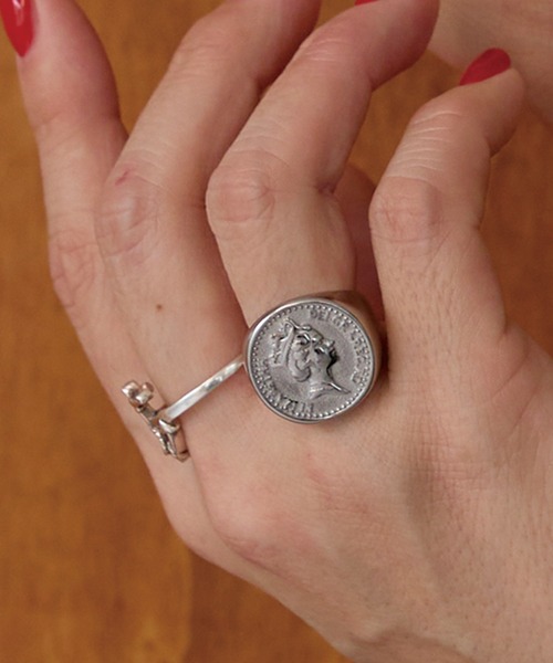LAVEANGE（ラビアンジェ）の「コインモチーフリング（リング・レディース・シルバー/ゴールド・11/14/16/18）」の4枚目の写真