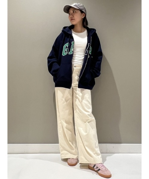 GAP(ギャップ)の「Gapロゴ ヴィンテージソフト ジップアップ パーカー(パーカー・レディース・レッド/ベージュ/ネイビー・M/L/XS/XL/S/XXS)」の8枚目の写真