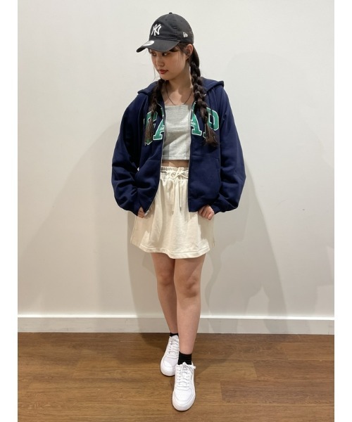 GAP(ギャップ)の「Gapロゴ ヴィンテージソフト ジップアップ パーカー(パーカー・レディース・レッド/ベージュ/ネイビー・M/L/XS/XL/S/XXS)」の11枚目の写真