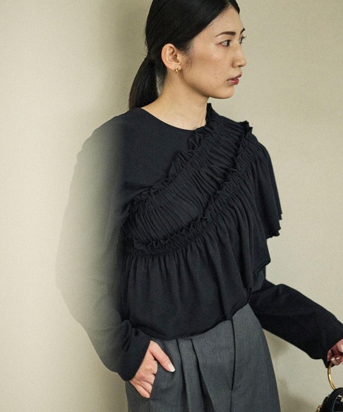 ROPE'（ロペ）の「カシミヤタッチビスチェ付きカットソー（Tシャツ/カットソー・レディース・ベージュ/ブラック・FREE）」の18枚目の写真