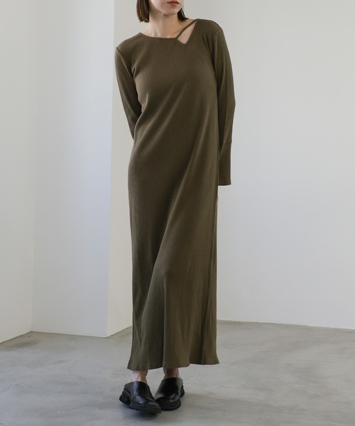 select MOCA（セレクトモカ）の「デザインネックリブワンピース（ワンピース・レディース・ブラウン/ブラック・LARGE/MEDIUM）」の19枚目の写真