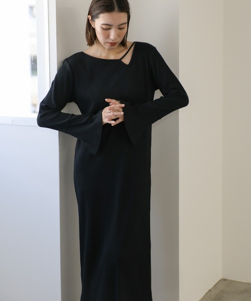 select MOCA（セレクトモカ）の「デザインネックリブワンピース（ワンピース・レディース・ブラウン/ブラック・LARGE/MEDIUM）」の8枚目の写真