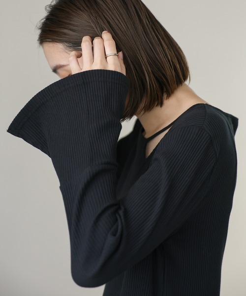 select MOCA（セレクトモカ）の「デザインネックリブワンピース（ワンピース・レディース・ブラウン/ブラック・LARGE/MEDIUM）」の6枚目の写真