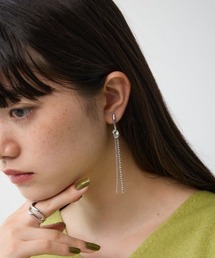 ノットデザインスウィングチェーンピアス