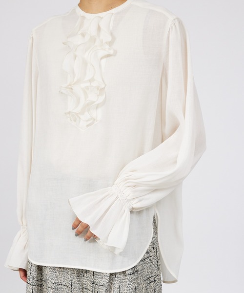 qualite(カリテ)の「【入卒/セレモニー/オケージョン】メロウフリルブラウス(シャツ/ブラウス・レディース・オフホワイト/グレイッシュベージュ/ブラック・フリー)」の19枚目の写真