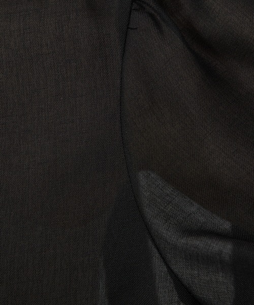 qualite(カリテ)の「【入卒/セレモニー/オケージョン】メロウフリルブラウス(シャツ/ブラウス・レディース・オフホワイト/グレイッシュベージュ/ブラック・フリー)」の8枚目の写真