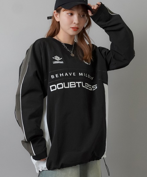 SPINNS(スピンズ)の「モノトーン切替デザイン ナイロンプルオーバー(スウェット・レディース・ブラック/オフホワイト/チャコール・ONESIZE)」の21枚目の写真