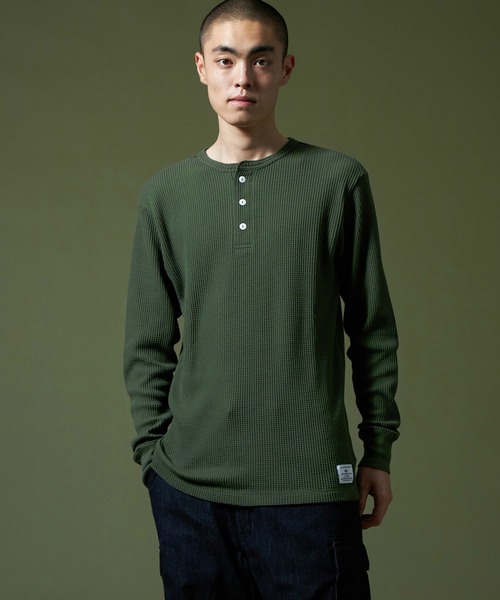 Alpha Industries（アルファインダストリーズ）の「ヘンリーネックワッフルTシャツ 長袖（Tシャツ/カットソー・メンズ・ヘザーグレー/ブラック/グリーン/ホワイト・LARGE/X-LARGE/MEDIUM）」の4枚目の写真