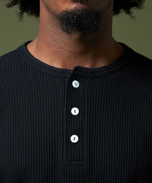 Alpha Industries（アルファインダストリーズ）の「ヘンリーネックワッフルTシャツ 長袖（Tシャツ/カットソー・メンズ・ヘザーグレー/ブラック/グリーン/ホワイト・LARGE/X-LARGE/MEDIUM）」の7枚目の写真