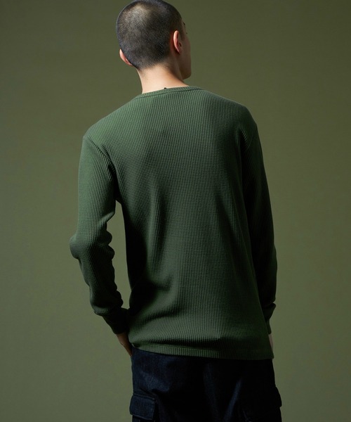 Alpha Industries（アルファインダストリーズ）の「ヘンリーネックワッフルTシャツ 長袖（Tシャツ/カットソー・メンズ・ヘザーグレー/ブラック/グリーン/ホワイト・LARGE/X-LARGE/MEDIUM）」の20枚目の写真