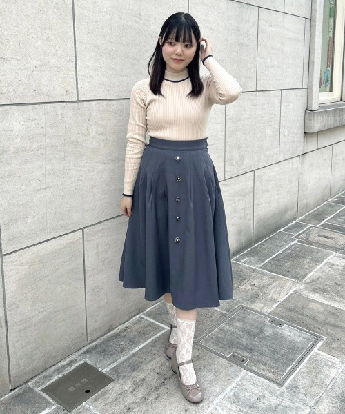 F i.n.t（フィント）の「配色ラインリボンリブニットプルオーバー/F&A/fint（ニット/セーター・レディース・レッド/ベージュ/アイボリー/ブラック・FREE）」の10枚目の写真