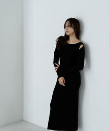 ◇Ｉラインスリットショルダーニットワンピース
