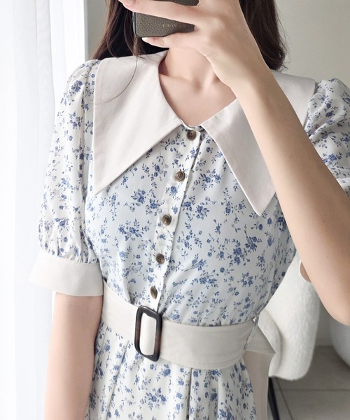 mily bilet(ミウィビレット)の「【mily bilet】レトロにときめく♪夏のヒロイン 小花柄ベルト付きビッグカラーワンピース(ロング丈)(ワンピース・レディース・アイボリー/ブラック/ネイビー/ブルー・X-LARGE/SMALL/MEDIUM/LARGE)」の4枚目の写真