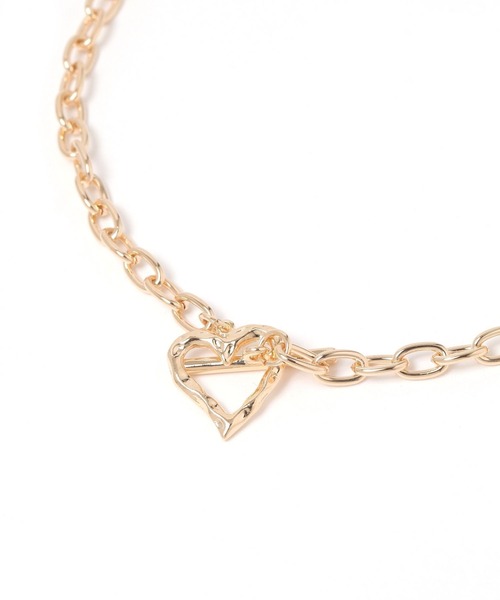 Heather(ヘザー)の「ハートモチーフチェーンネックレス 234100(ネックレス・レディース・シルバー/ゴールド・ONE SIZE)」の4枚目の写真