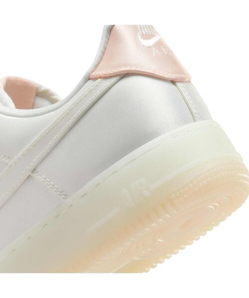 NIKEエアフォース1 '07 LV8 ウィメンズシューズ NIKE（ナイキ）の「ナイキ エア フォース 1 '07 LV8 ウィメンズ