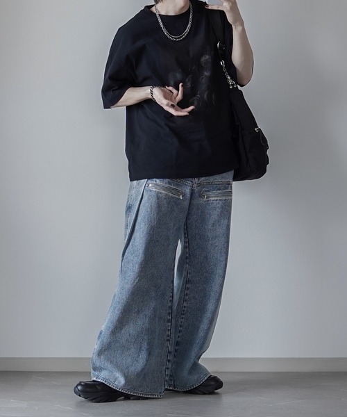 ELLUV(エルブ)の「【ELLUV/エルヴ】ブリリアントグラフィック オーバーサイズ半袖Tシャツ(Tシャツ/カットソー・メンズ・ホワイト系その他3/ホワイト系その他/ホワイト系その他2/ブラック系その他2/ブラック系その他3/ブラック系その他・S/L/M)」の19枚目の写真