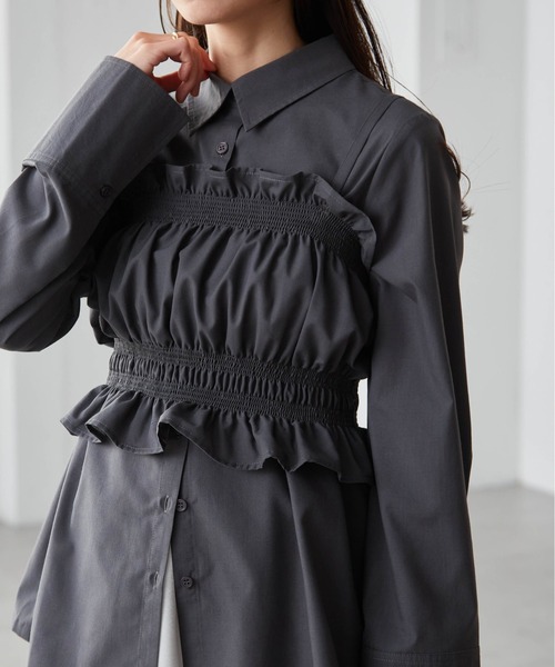 RANAN(ラナン)の「ビスチェ×レギュラーカラーシャツ(シャツ/ブラウス・レディース・ブルー/ホワイト/チャコール・LL/L/M)」の10枚目の写真