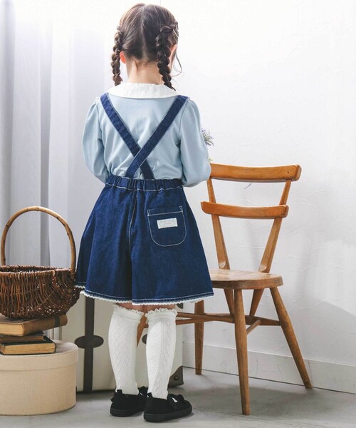 SLAP SLIP（スラップスリップ）の「花柄ツイルデニムサスペンダー付き裾レーススカパン(90~130cm)（スカート・キッズ・ホワイト系その他2/ネイビー/ベージュ・90cm/110cm/100cm/120cm/130cm）」の8枚目の写真