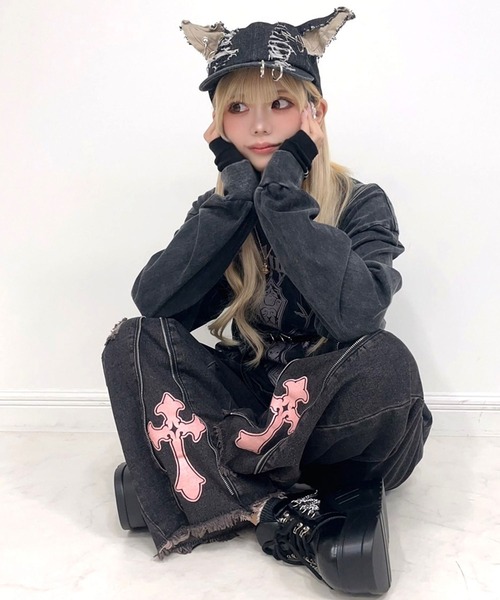 Diable baiser(ディアブルベーゼ)の「スタッズピンク十字架デニムパンツ(デニムパンツ・レディース・ブラック・SMALL/MEDIUM/LARGE/LL)」の5枚目の写真