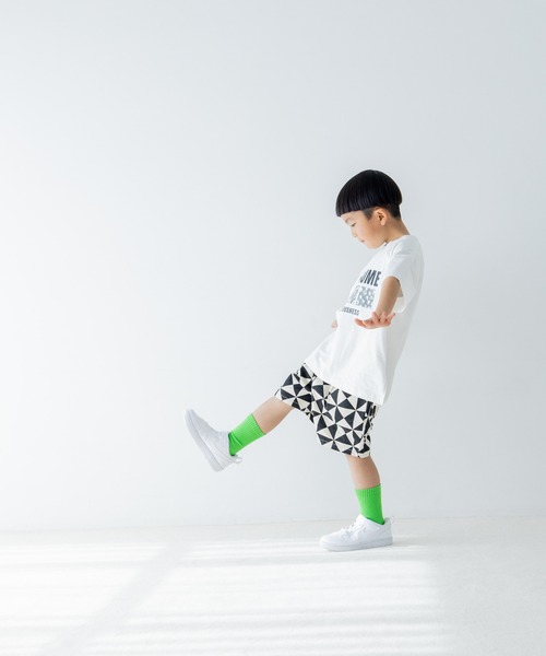 LOWRYS FARM(ローリーズファーム)の「フォトプリントT 324933(Tシャツ/カットソー・キッズ・チャコールグレー/ブラック/ホワイト/ホワイト系その他・110cm/120cm/130cm/140cm/150cm)」の20枚目の写真