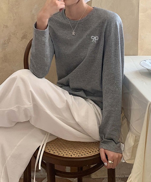 aimoha(アイモハ)の「リボン刺繍長袖カットソー(Tシャツ/カットソー・レディース・ブラック/ベージュ/グレー/ホワイト・FREE)」の11枚目の写真