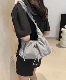 ショルダーバッグギャザーナイロンバッグ