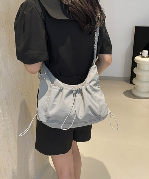 Miniministore(ミニミニストア)の「ショルダーバッグギャザーナイロンバッグ(ショルダーバッグ・レディース・ブラック/グレー/カーキ/アイボリー/ベージュ・FREE)」の19枚目の写真