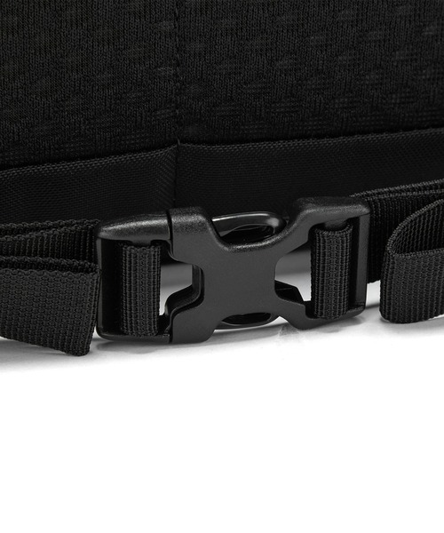 pacsafe(パックセーフ)の「pacsafe/パックセーフ V 16L All-around Backpack(バックパック/リュック・メンズ・ブラック・FREE)」の6枚目の写真