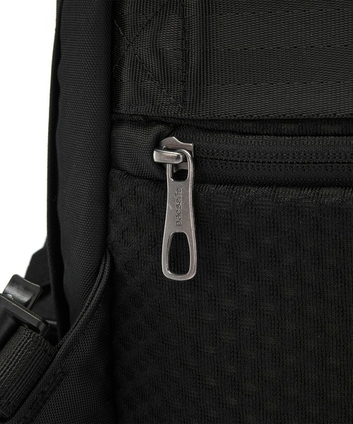 pacsafe(パックセーフ)の「pacsafe/パックセーフ V 16L All-around Backpack(バックパック/リュック・メンズ・ブラック・FREE)」の9枚目の写真
