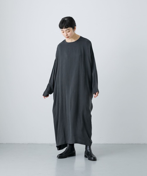 かぐれ（カグレ）の「『2サイズ展開』キュプラワイドワンピース（ワンピース・レディース・チャコールグレー/ブラック・0/1）」の9枚目の写真