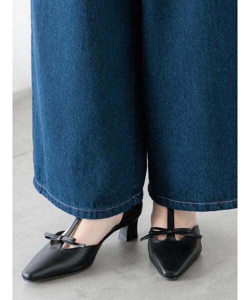 Te chichi TERRASSE（テチチテラス）の「Tストラップパンプス《2025spring catalog item》（パンプス・レディース・シルバー/オフホワイト/ブラック・L/M）」の3枚目の写真