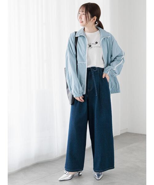 Te chichi TERRASSE（テチチテラス）の「Tストラップパンプス《2025spring catalog item》（パンプス・レディース・シルバー/オフホワイト/ブラック・L/M）」の5枚目の写真
