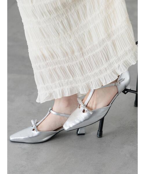 Te chichi TERRASSE（テチチテラス）の「Tストラップパンプス《2025spring catalog item》（パンプス・レディース・シルバー/オフホワイト/ブラック・L/M）」の7枚目の写真
