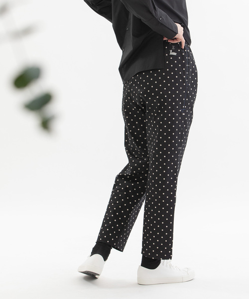 nop de nod(ノップドゥノッド)の「コットンサテンペグトップゆるスリムパンツ(その他パンツ・レディース・ネイビー/ダークグレー/ブラック・M)」の7枚目の写真