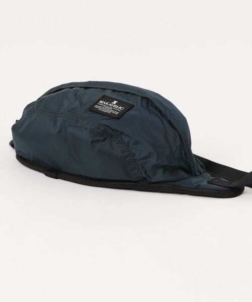 MAKAVELIC（マキャベリック）の「【RS】【MAKAVELIC】RICO SUPER LIGHT WAIST BAG（ボディバッグ/ウエストポーチ・メンズ・ネイビー/ベージュ・FREE）」の12枚目の写真