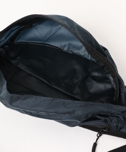 MAKAVELIC（マキャベリック）の「【RS】【MAKAVELIC】RICO SUPER LIGHT WAIST BAG（ボディバッグ/ウエストポーチ・メンズ・ネイビー/ベージュ・FREE）」の13枚目の写真