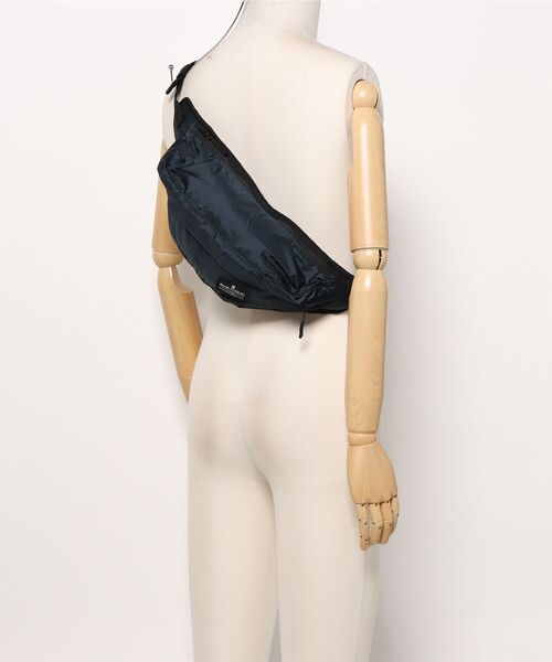 MAKAVELIC（マキャベリック）の「【RS】【MAKAVELIC】RICO SUPER LIGHT WAIST BAG（ボディバッグ/ウエストポーチ・メンズ・ネイビー/ベージュ・FREE）」の14枚目の写真