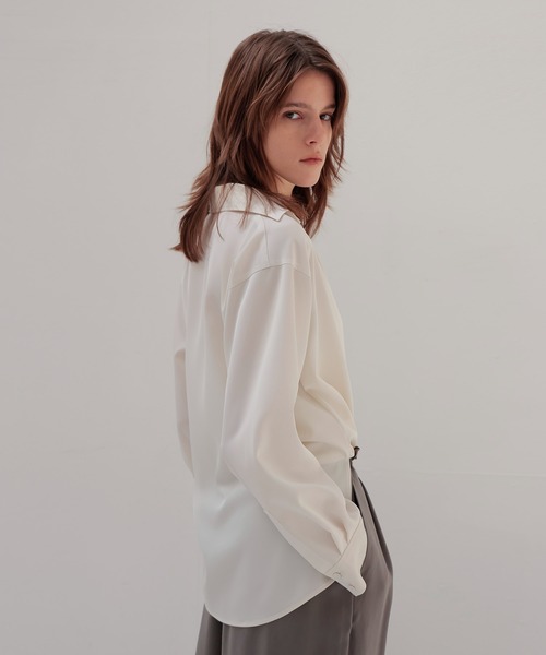 DRESSLAVE(ドレスレイブ)の「deep skipper shirt(ディープスキッパーシャツ)(シャツ/ブラウス・レディース・ホワイト/ネイビー・38)」の3枚目の写真