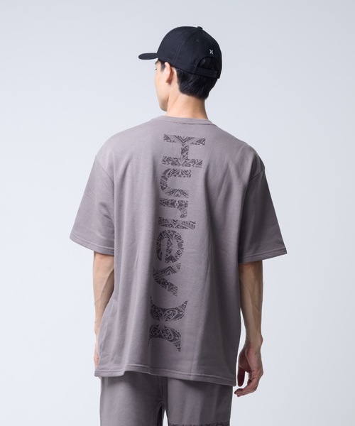 Hurley (ハーレー)の「【Hurley/ハーレー】バックプリントTシャツ 吸汗速乾 TERRY TRIBAL OAO OVRSZD SS TEE(Tシャツ/カットソー・メンズ・ピンク/カーキブラウン/ヘザーグレー/グレー系その他/ブラック/ブルーグレー・LARGE/MEDIUM/SMALL/X-LARGE)」の5枚目の写真
