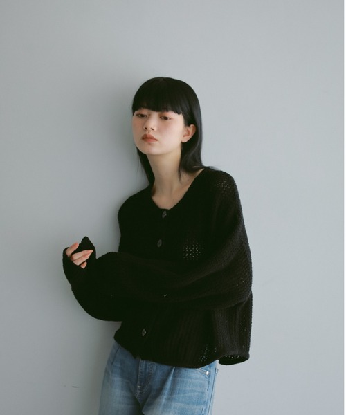 CASA FLINE（カーサフライン）の「透かし編みラウンドニットカーディガン（カーディガン/ボレロ・レディース・ブラック/オレンジ/ホワイト・FREE）」の2枚目の写真