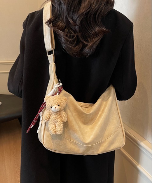 gossip!ロサンゼルス(ゴシップロサンゼルス)の「【Y2Kガーリー】ヴィンテージライクショルダーバッグ(A5対応)(ショルダーバッグ・レディース・オフホワイト/ブラック/ダークブラウン・FREE)」の16枚目の写真