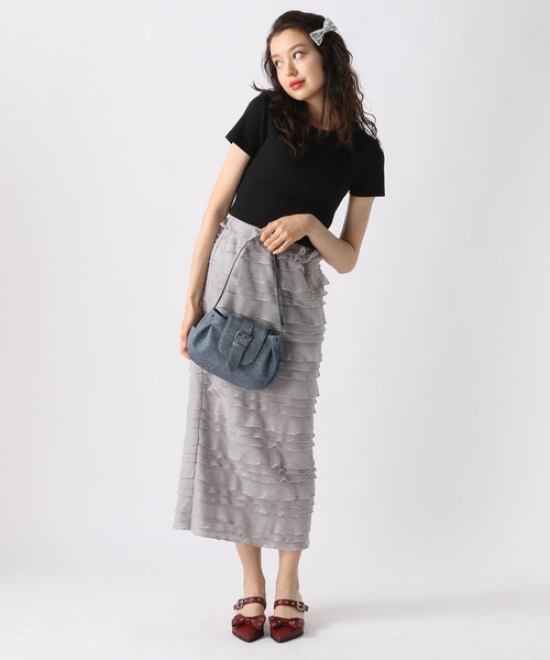 FOREVER 21（フォーエバー トゥエンティーワン）の「【2025SS】リブコンパクトクロップドＴシャツ（Tシャツ/カットソー・レディース・ブラック/ブルー/オフホワイト/イエロー・LARGE/MEDIUM/SMALL）」の22枚目の写真