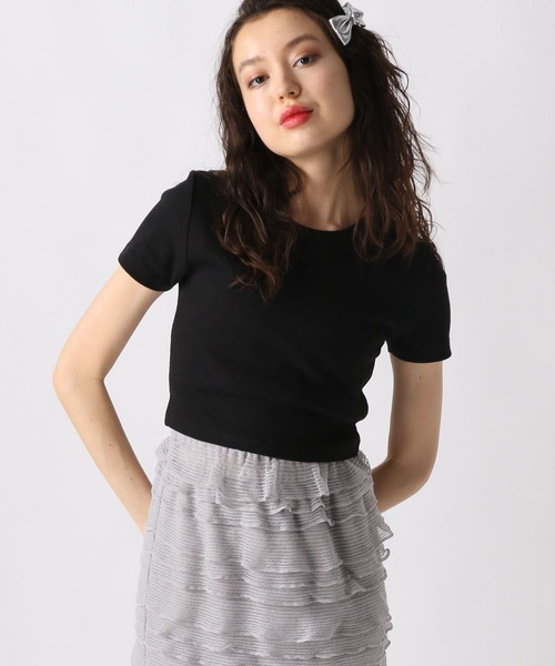 FOREVER 21（フォーエバー トゥエンティーワン）の「【2025SS】リブコンパクトクロップドＴシャツ（Tシャツ/カットソー・レディース・ブラック/ブルー/オフホワイト/イエロー・LARGE/MEDIUM/SMALL）」の20枚目の写真