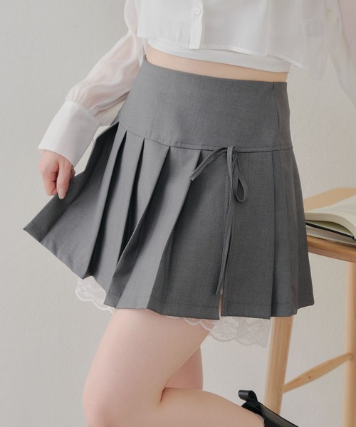 Another Branch olive des olive（アナザーブランチオリーブデオリーブ）の「裾レースミニプリーツスカート（スカート・レディース・ブラック/チャコールグレー・FREE）」の18枚目の写真