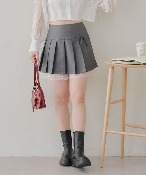 Another Branch olive des olive（アナザーブランチオリーブデオリーブ）の「裾レースミニプリーツスカート（スカート・レディース・ブラック/チャコールグレー・FREE）」の10枚目の写真