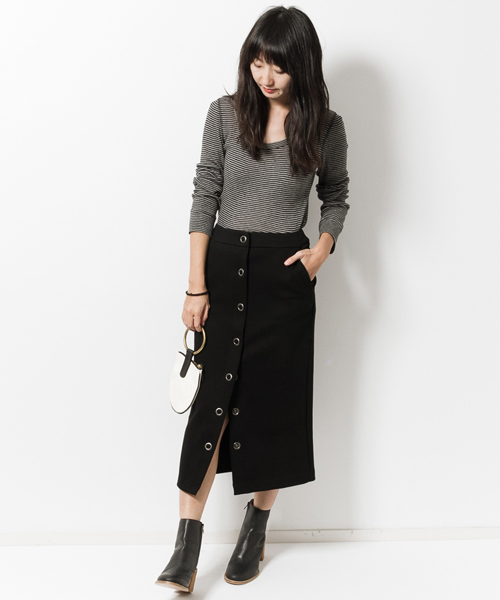 AMERICAN RAG CIE（アメリカンラグシー）の「AMERICAN RAG CIEシルエットダンボールスカート/210-AHS-L161-SK006（スカート・レディース・ブラック/カーキ・FREE）」の6枚目の写真