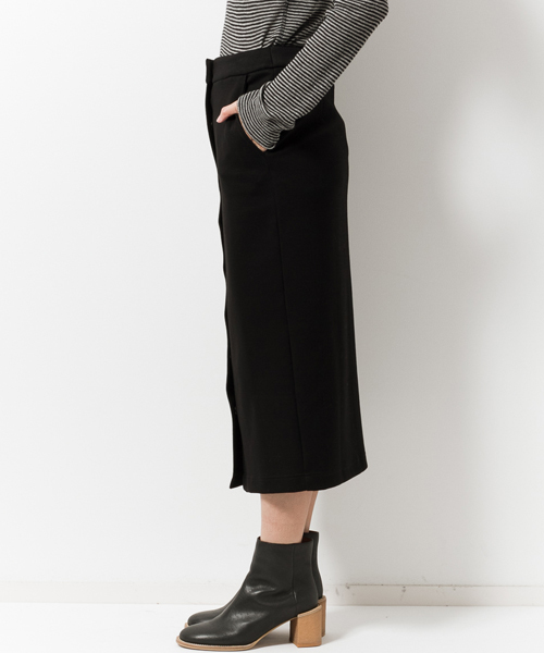 AMERICAN RAG CIE（アメリカンラグシー）の「AMERICAN RAG CIEシルエットダンボールスカート/210-AHS-L161-SK006（スカート・レディース・ブラック/カーキ・FREE）」の18枚目の写真