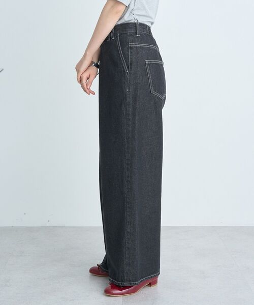 earth music&ecology（アースミュージックアンドエコロジー）の「フロントタックデニムパンツ（デニムパンツ・レディース・ライトインディゴブルー/ブラック・S/M）」の20枚目の写真