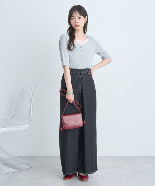 earth music&ecology（アースミュージックアンドエコロジー）の「フロントタックデニムパンツ（デニムパンツ・レディース・ライトインディゴブルー/ブラック・S/M）」の22枚目の写真